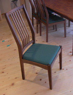 �E�H�[���i�b�g�̃_�C�j���O�`�F�A